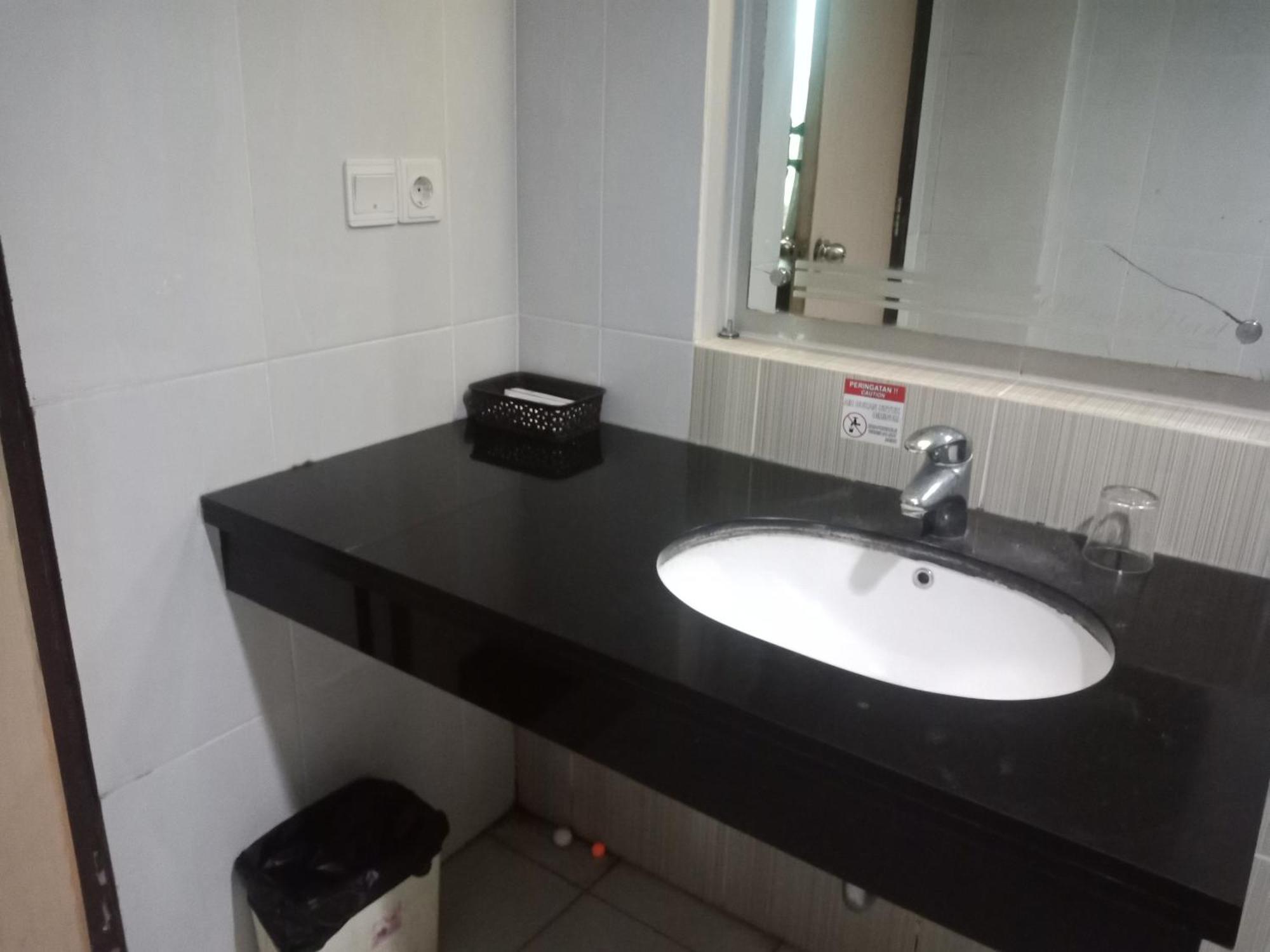 Manise Hotel Ambon Esterno foto