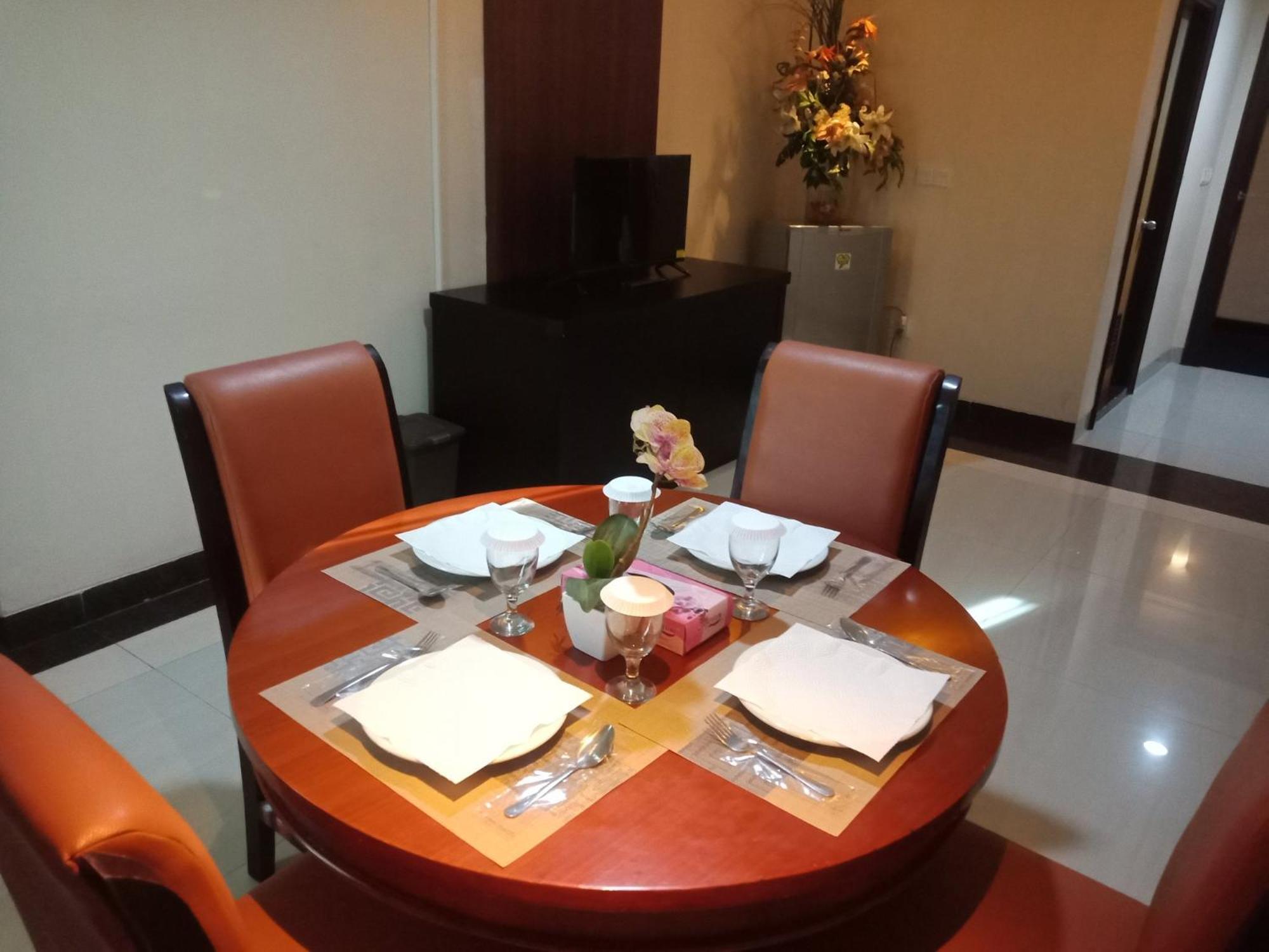 Manise Hotel Ambon Esterno foto