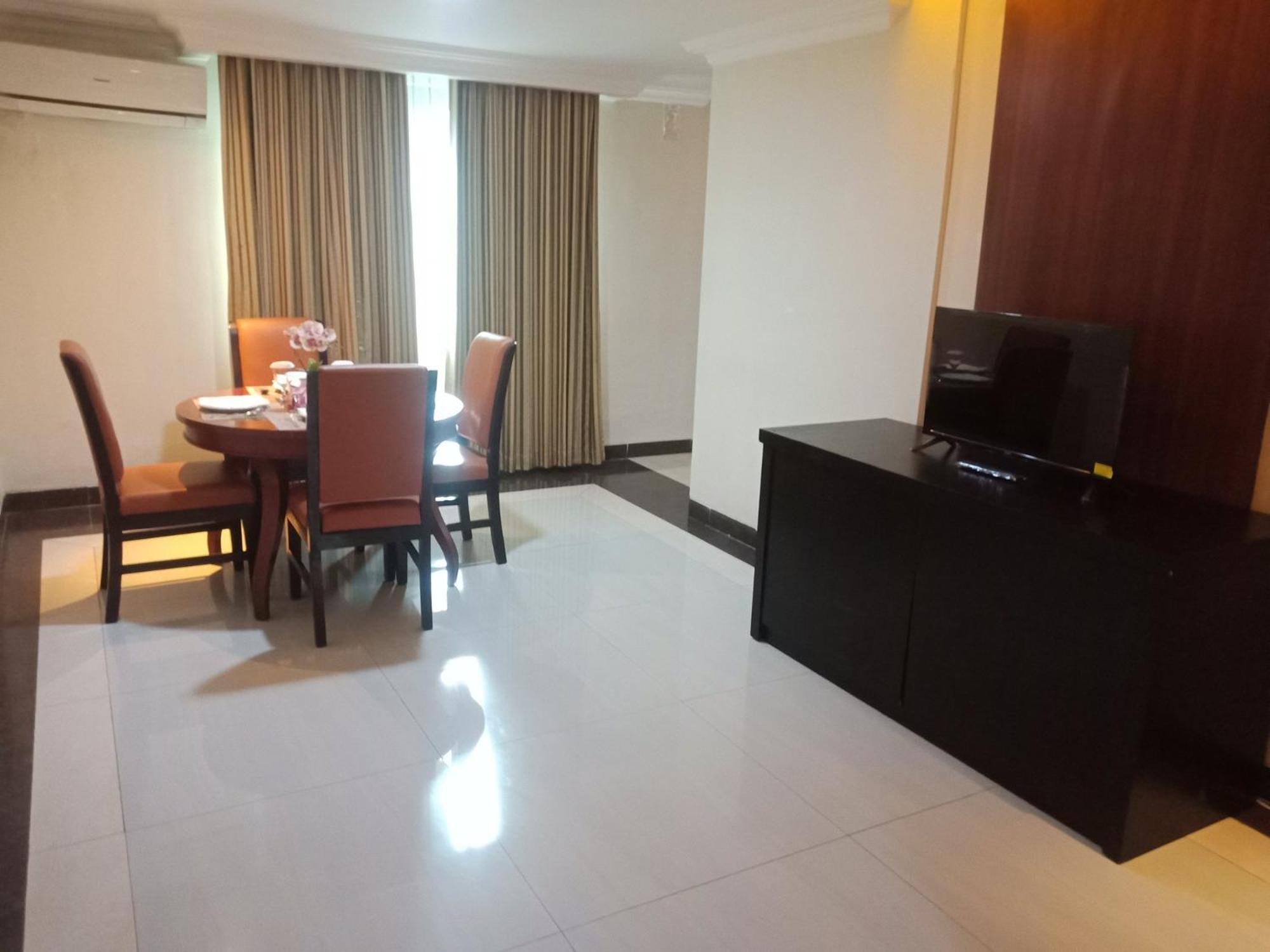 Manise Hotel Ambon Esterno foto